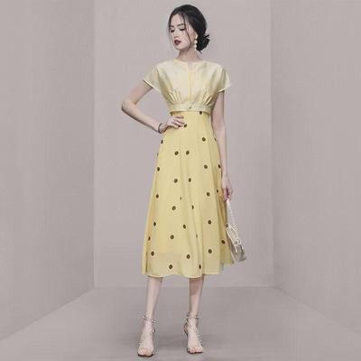 Women's Polka Dot Tube Top and Suspender Skirt Set with Sun Protection and High Waist Belly Cover.