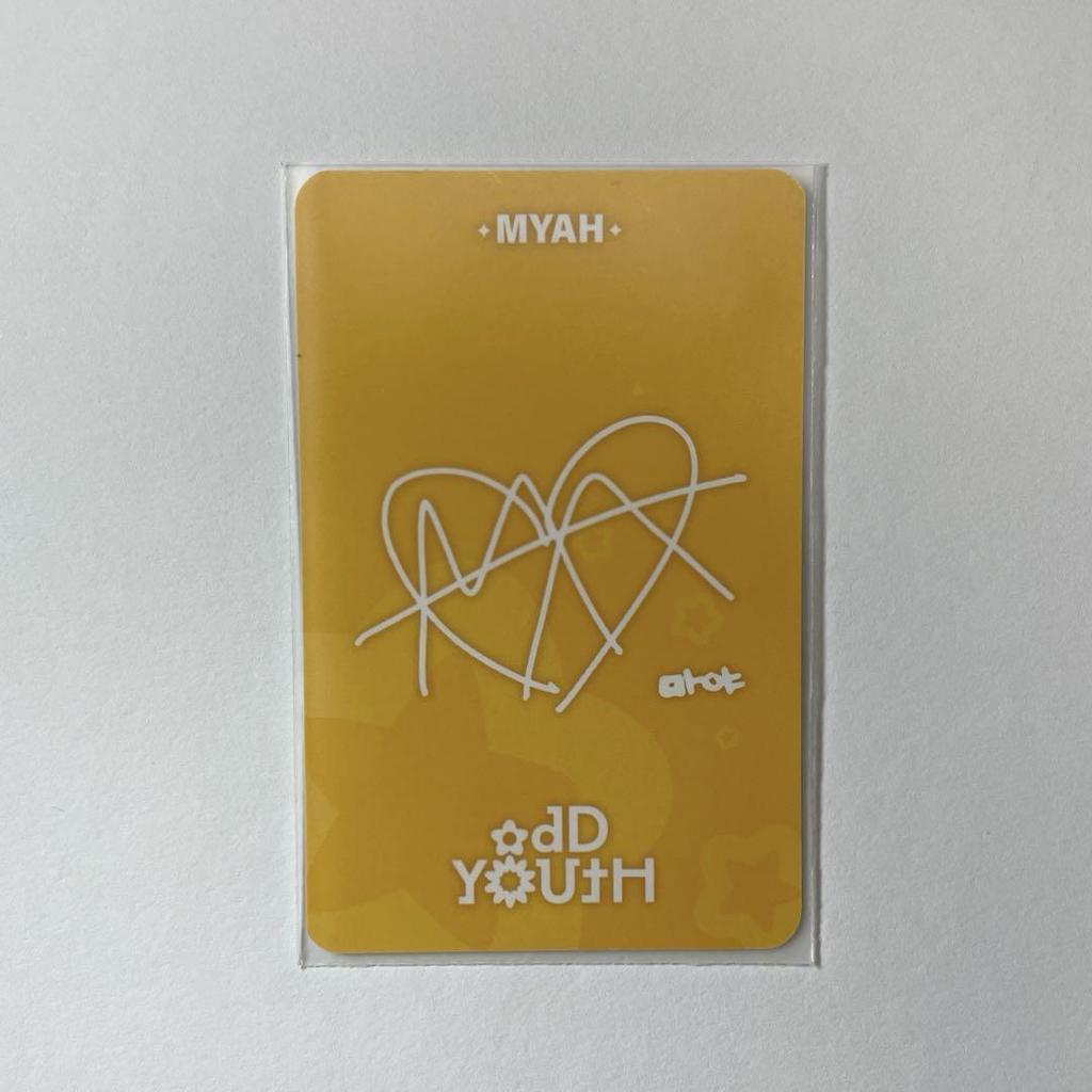 [USED] ODD YOUTH Maya trading card autographed