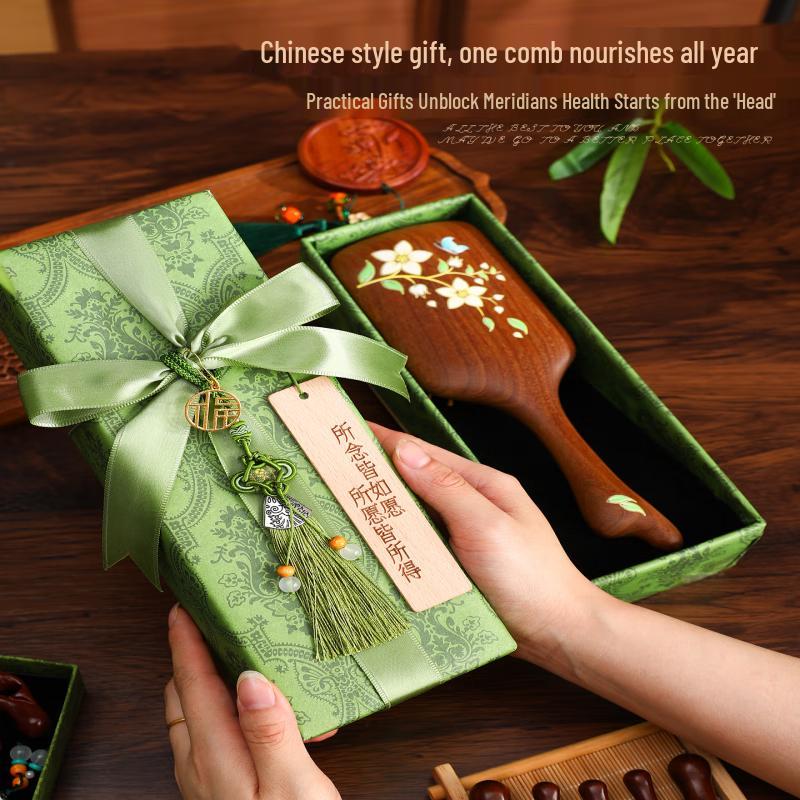 Chinese Style Sandalwood Massage Comb Gift Set