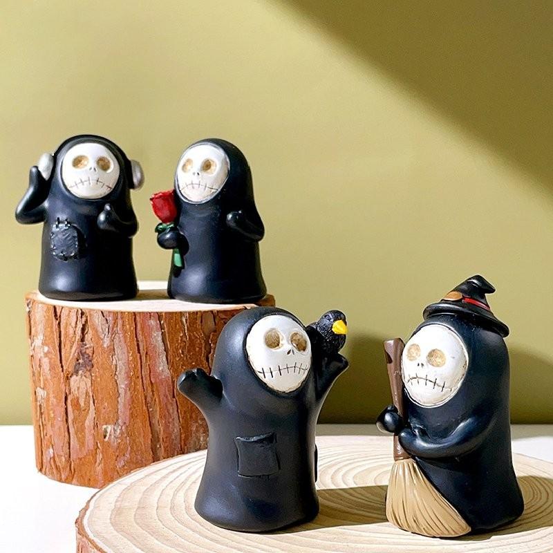 Adorable Resin Ghost Figurine With Skull Wizard Design For Halloween Home Decor Gift