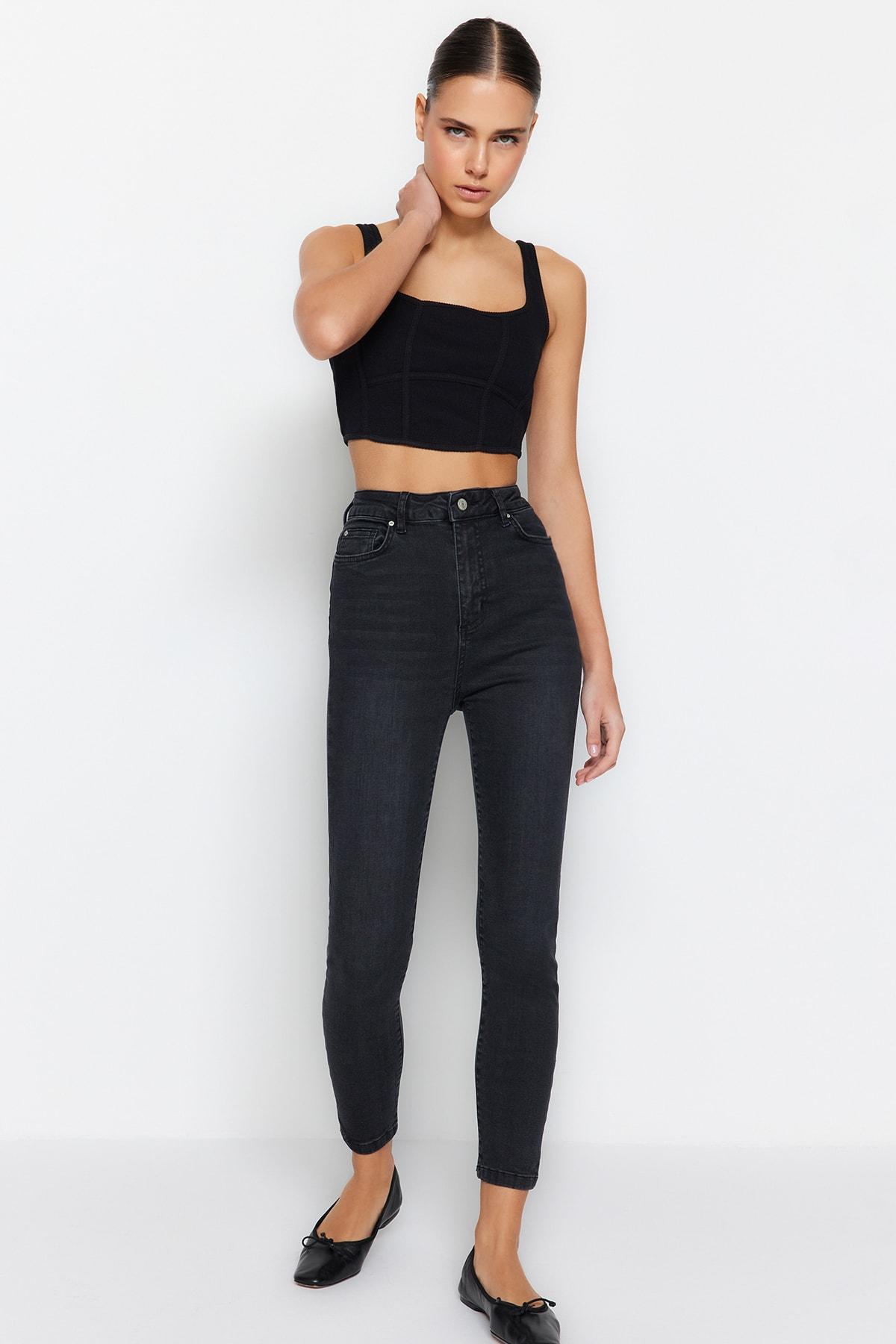 

Джинсы - Черный - Узкие