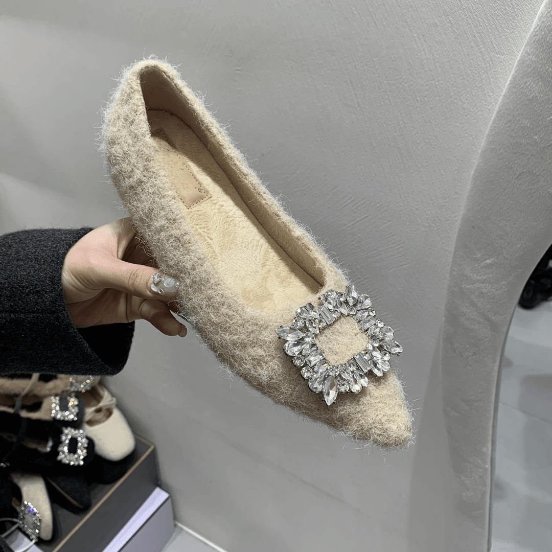 Pointed plush plush shoes Annual plush rhinestone black with skirt inner height-increasing single shoe cotton 40 бежевый 2880₽