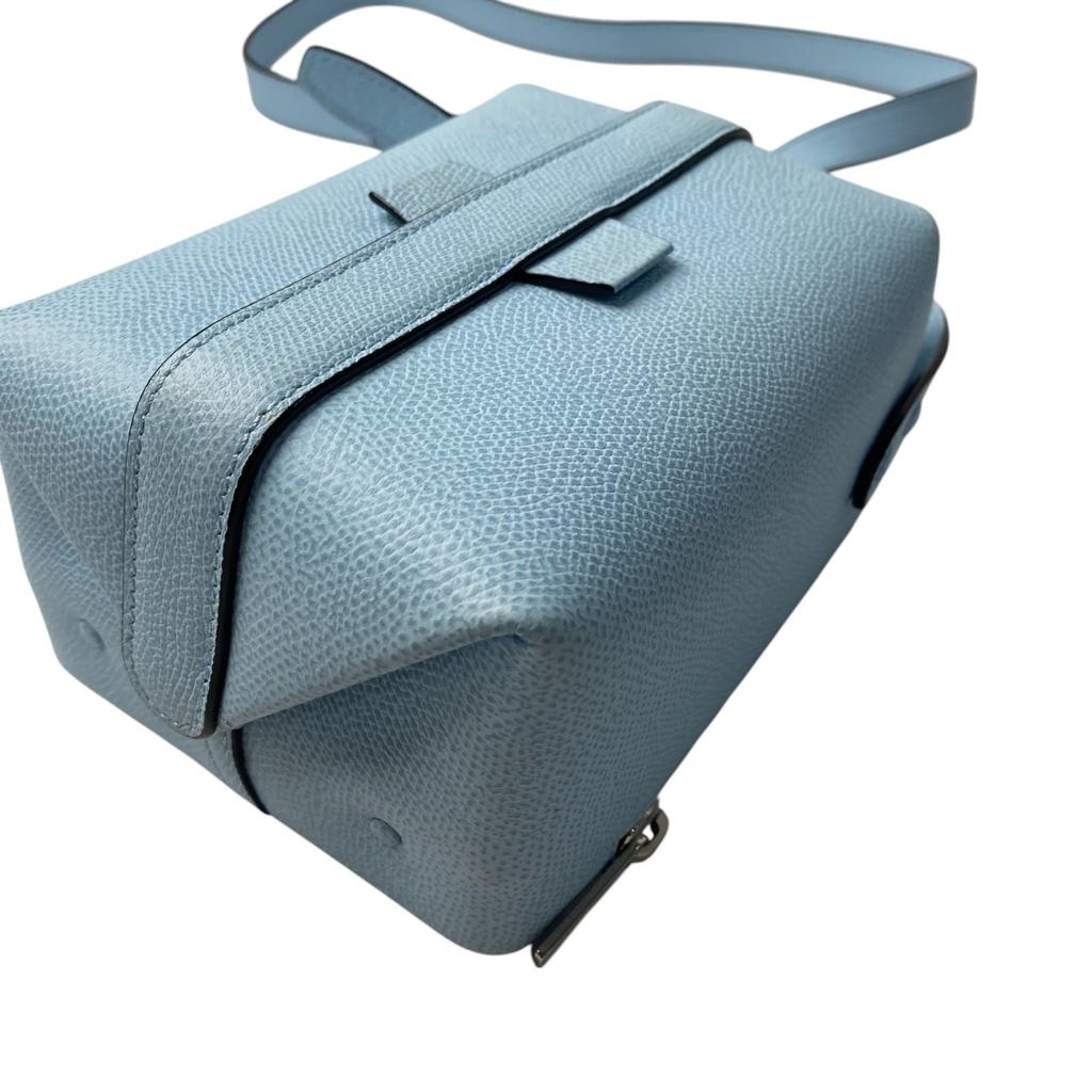 Used ValextraShoulder Bag Women