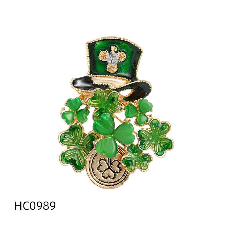 High-end fashion green clover hat brooch high-end alloy oil dripping plant corsage clothing pin