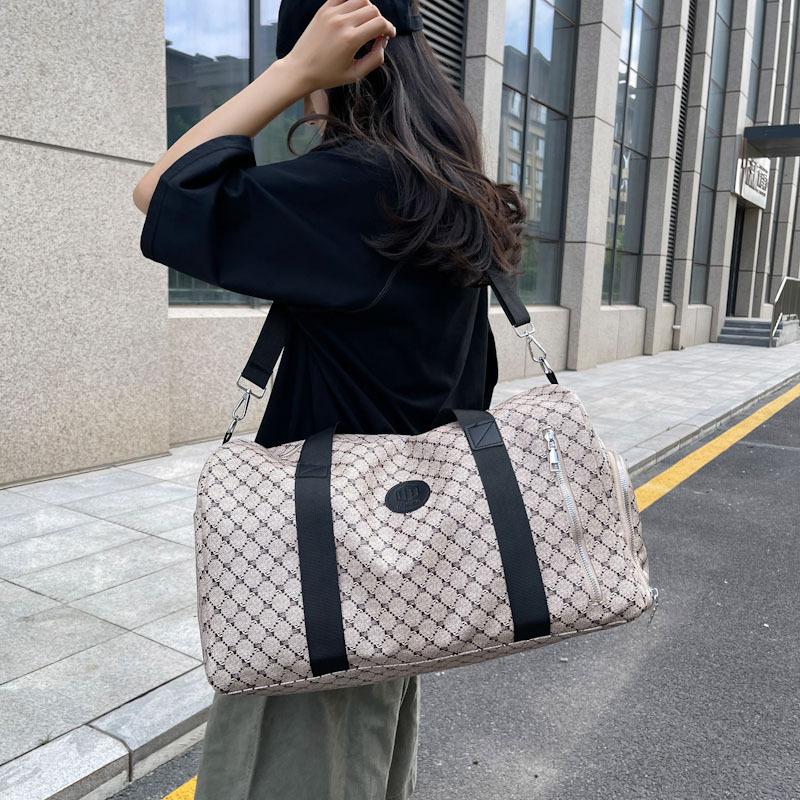 Presbyopia travel bag men's independent shoe position sports bag trendy light luxury PU leather brown gym bag