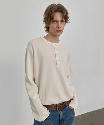 NUAKLE Waffle Henley Neck T-Shirt_Ivory