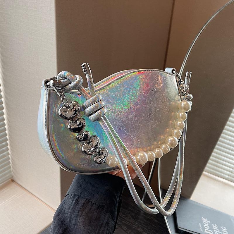 Niche Simple Temperament Underarm Fashion Bag Women's New Commuter Small Square Bag High-end Saddle Shoulder Bag