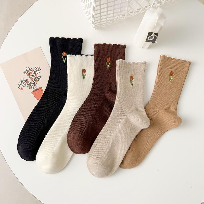 3 par Dame Høst Sokker Blomsterbroderi Japansk Kawaii Søte Sokker Koreansk Stil Ensfarvet Harajuku Vintage Crew Socks
