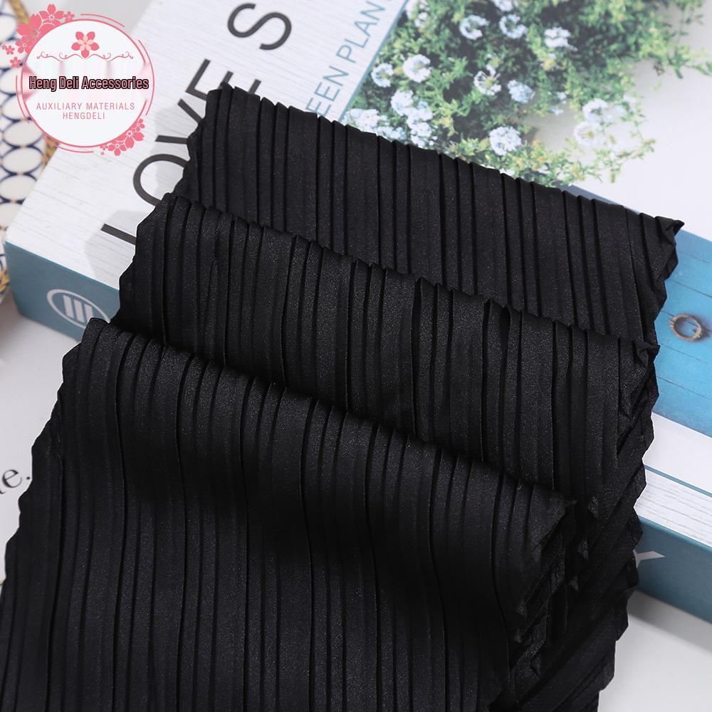 Versatile Black Pleated Square Scarf for Women: Diamond Pattern, Professional Silk Neck Accessory for Spring & Autumn