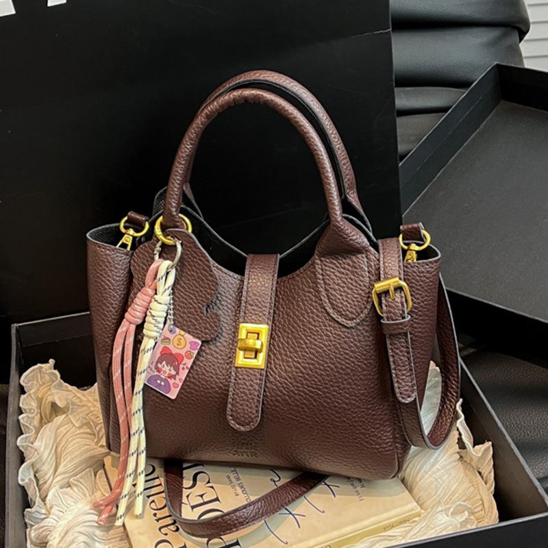 Fashion Trend Hand-carried Bucket Bag Woman 2025 New Summer Simple and Versatile Work Casual Messenger Bag Woman