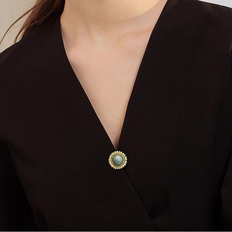 Original Ethnic Style Pearl Brooch Female Niche Design Sense Pin Personalized Anti-Light Buckle Fixed Clothes With Accessories