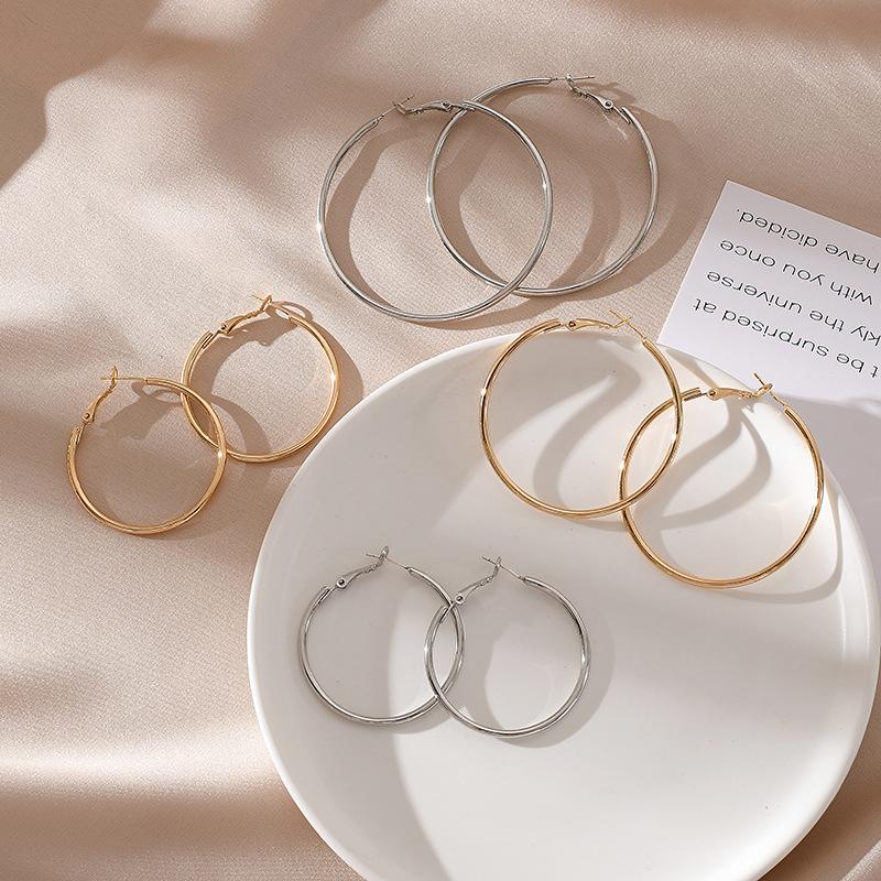 Circular Earrings - Simple Ear Hoop, Oversized, Niche, High-end Style Accessory