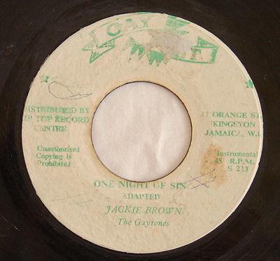 

7inch Record JACKIE BROWN THE GAYTONES One Night Of Sin S223 Gay Feet Jamaica Reggae Ska Dub Used