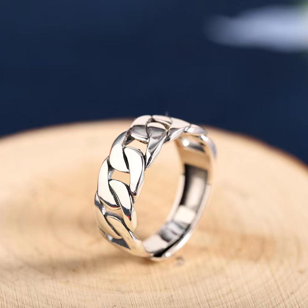 Stylish and simple twist chain ring men s niche design sense trend neutral wind opening adjustable hand jewelry
