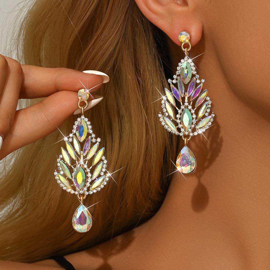 Gioielli per Orecchie Atmosferici di Lusso Leggero Incastonati di Diamanti Design di Nicchia Senso di Stile Orecchini Esagerati Temperamento alla Moda Orecchini da Celebrità