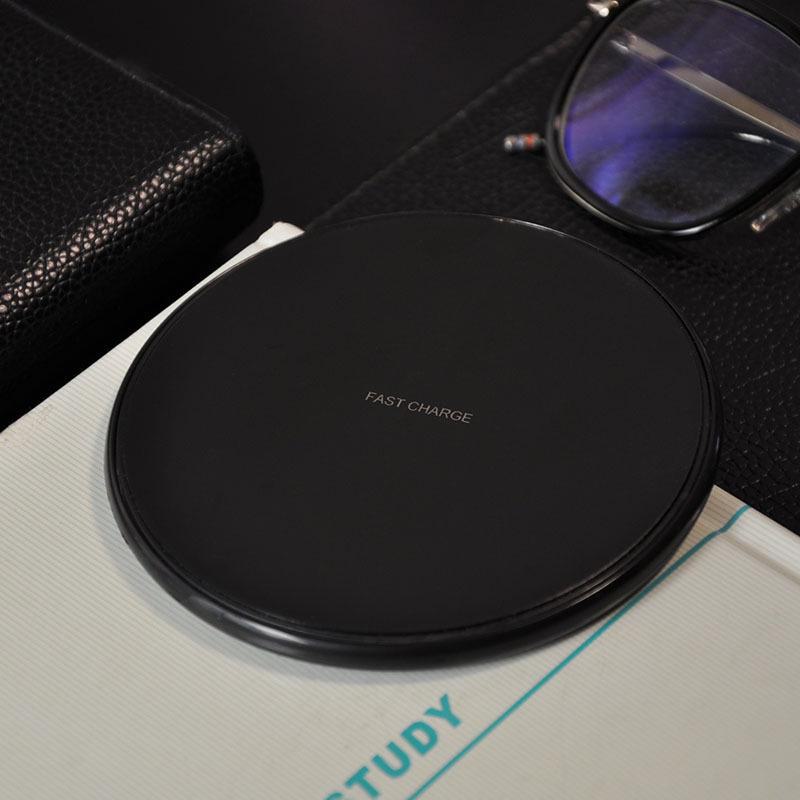Okrągła ładowarka bezprzewodowa 15W do szybkiego ładowania telefonów Apple, Android, Huawei, Xiaomi, Samsung
