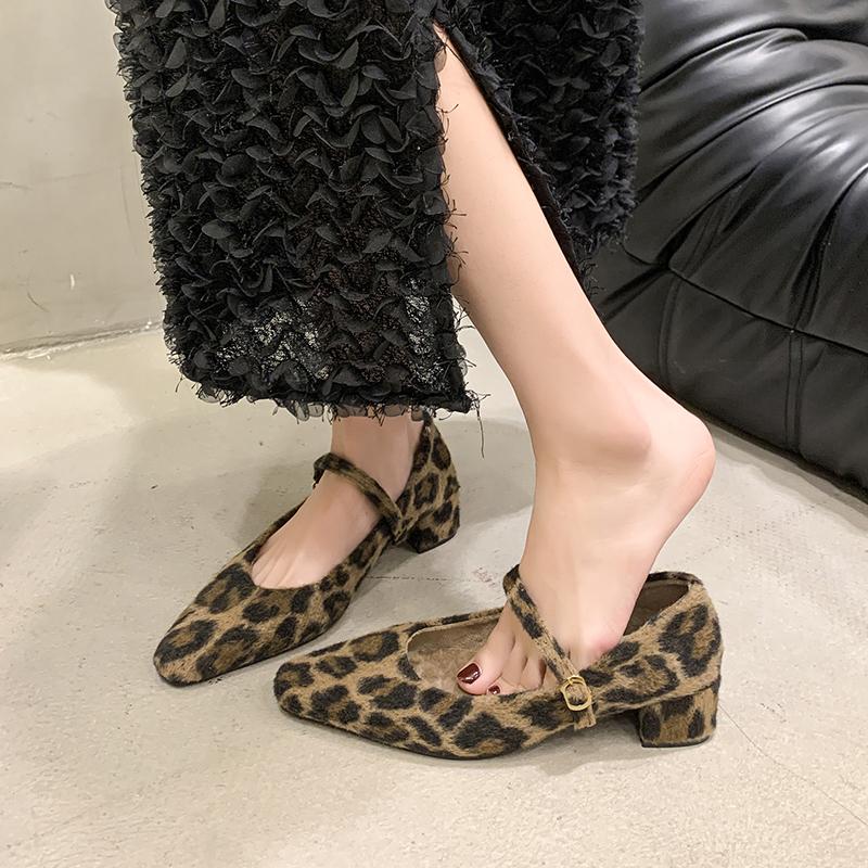 

Fashion Women s Sandals Spring Shoes New Popular Luxury Square Toe Ballet Dance Shoes Women s Fashionable Luxury Shoes Zapatos Mujer 35