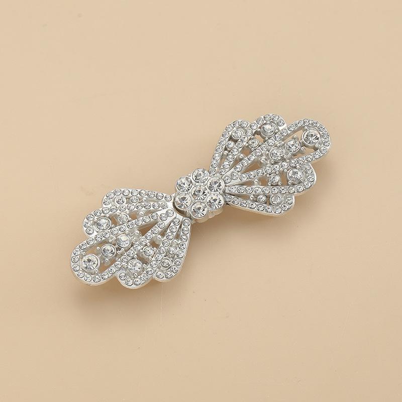 1 Pair Alloy Cardigan Collar Clips Holder Women Decor Crystal Cape Cloak Clasps Fasteners Buckle Brooch Clip