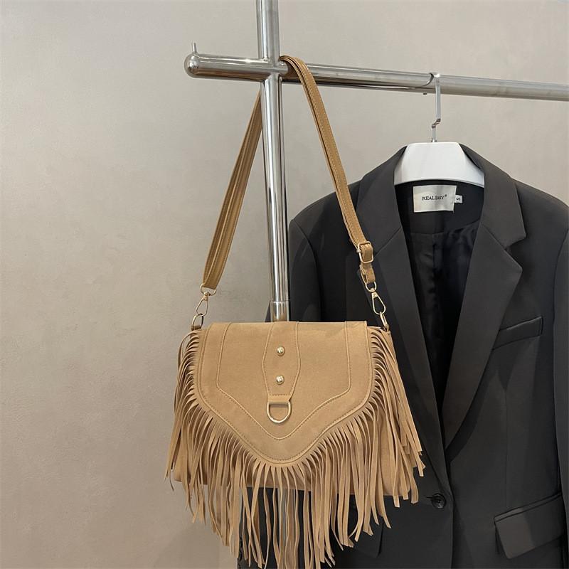 Retro Matte Suede Fringed Saddle Bag For Casual Daily Wear