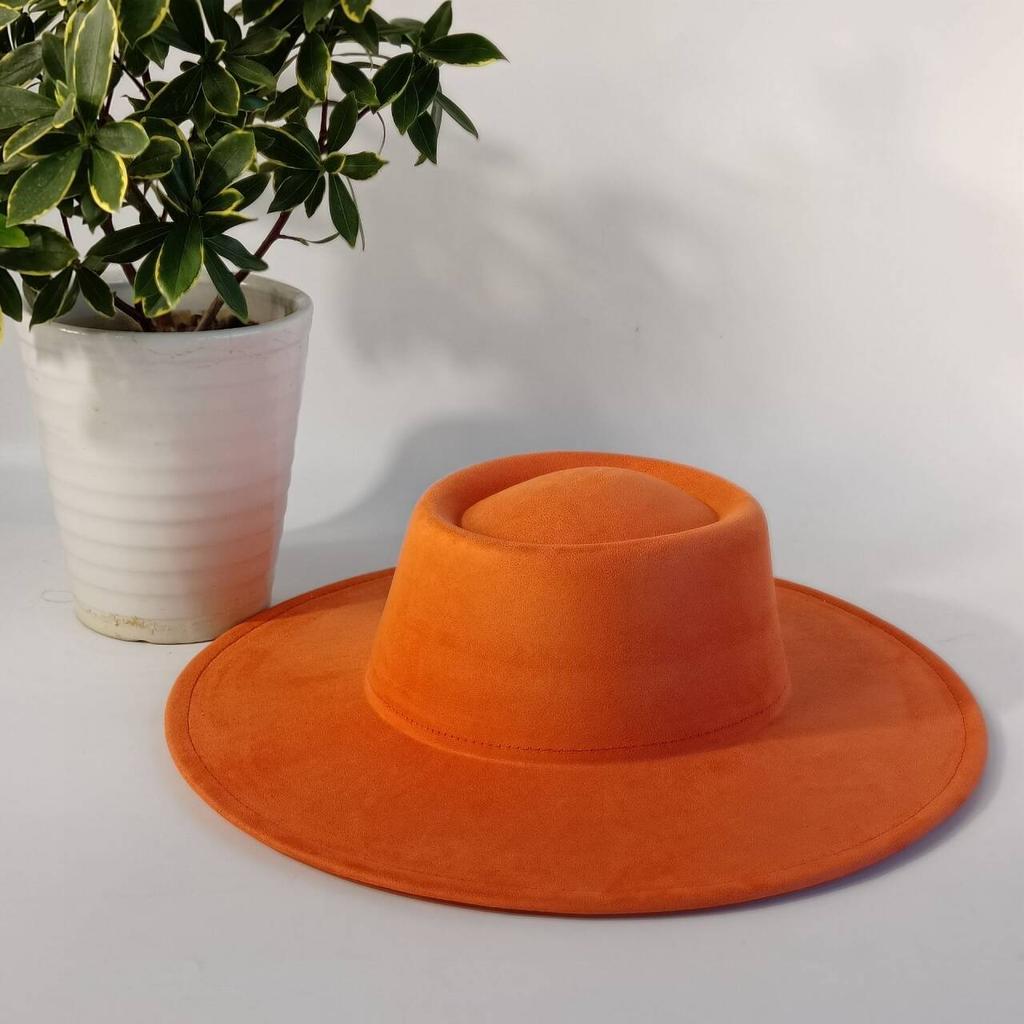 Women's Suede Wide-brimmed Fedora Hat, Western Cowboy Style, Paired with a Shell-decorated Jazz Hat, Equestrian Party Hat.