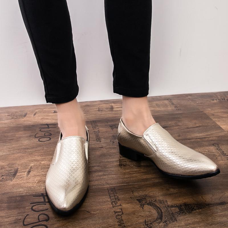 Business-Schuhe für Herren, Slip-On-Loafer im britischen Stil, lässige formelle Lederschuhe, Herrenschuhe, Yuppie-Brogue-Schuhe, männlich