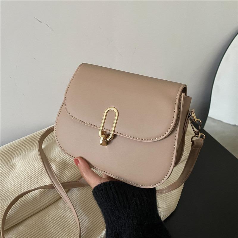 Retro single shoulder underarm bag women's winter new fashion simple oblique span bag casual commuter small square bag