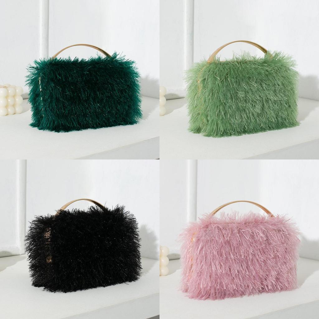 Borsa invernale in peluche da donna portatile con nappe e chiusura a lucchetto per uscite serali