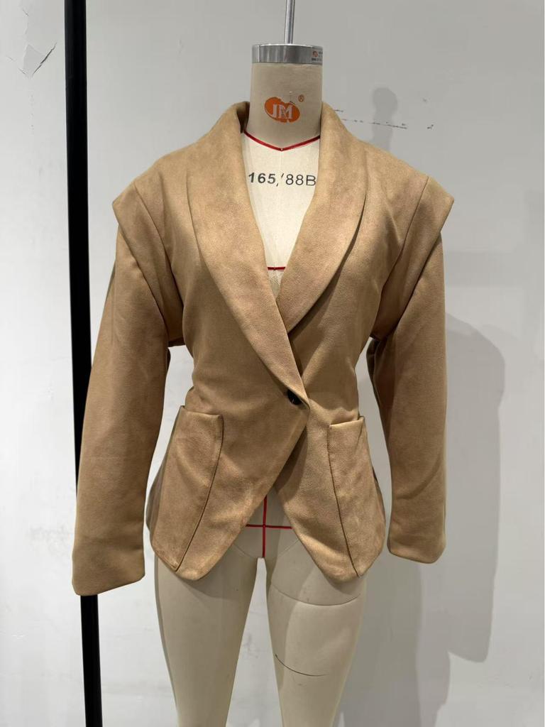 In Stock: Elegant Turn-Down Collar Waist-Cinching Single-Button Coat - European & American Style Fashion 2025