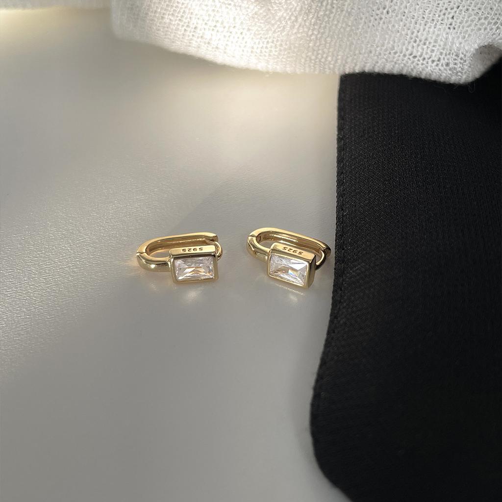 Sugar cube zircon U-shaped ear buckle simple high-end fashion earrings women's ins style versatile silver needle earrings fashion