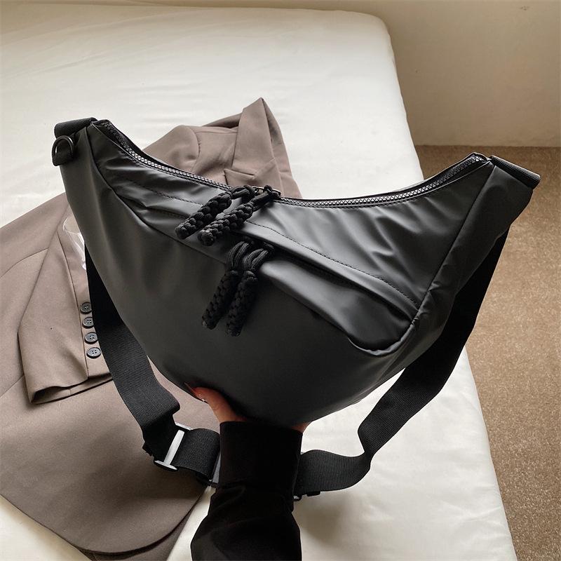 Crossbody Men's and Women's New Breast Bag Sports Diagonal Straddle Bag Casual Commuting Light Fashion Fitness Bag