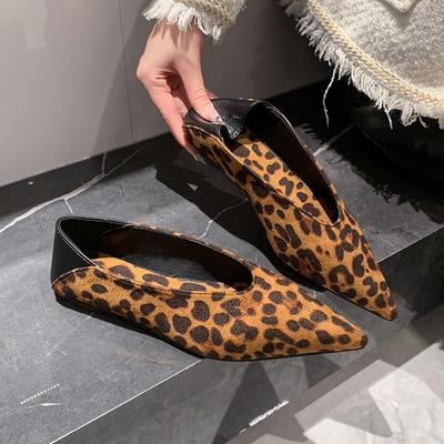 Retro lodičky s leopardím potiskem do špičky dámské boty jaro a podzim 2025 nové letní temperamentní všestranné s plochou podrážkou pro dojíždění dámské boty