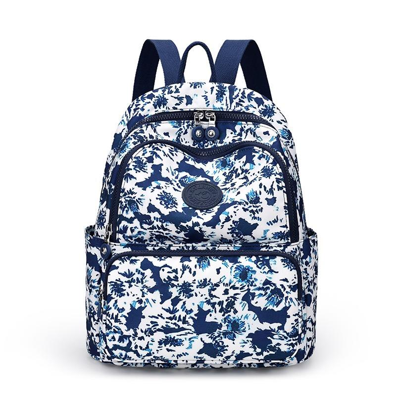 Trendy and Fashionable Women's Backpack Medium and Old Mother Travel Small Schoolbag Nylon Casual Women's Backpack