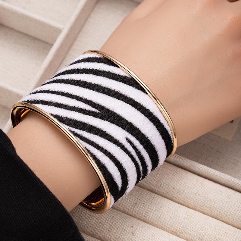 Wide Version Leopard Print Coffee Color Exaggerated Bracelet Fashion Personality Trend Creative Bracelet Style Unique Jewelry