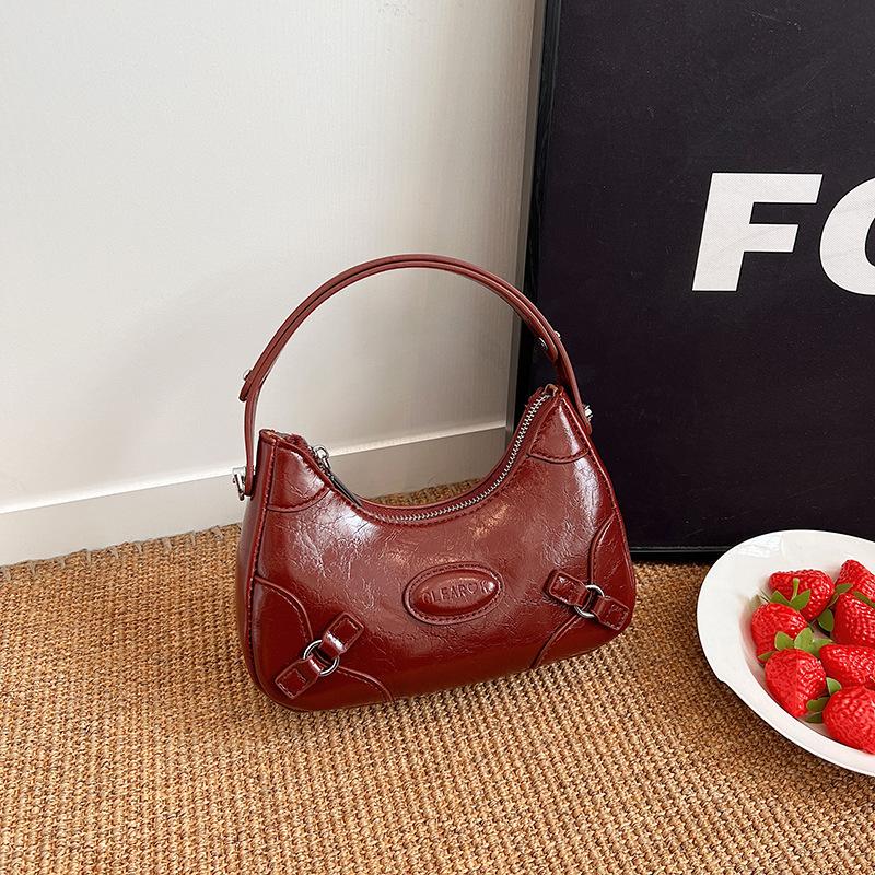 2025 new French niche design underarm bag retro shoulder messenger bag solid color fashionable versatile dumpling bag