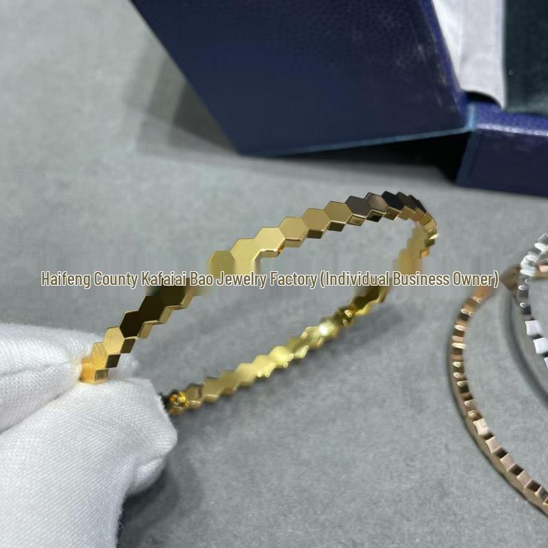 Luxury Honeycomb Polished Bangle: CNC High Version Fashion for Women