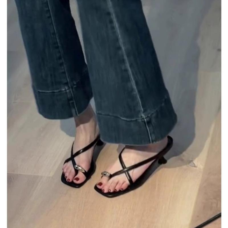 French Temperament Metal Buckle Cover Toe High Heel Sandals Women's 2025 Summer Word with Cool Slippers Outside Wearing Roman Slippers