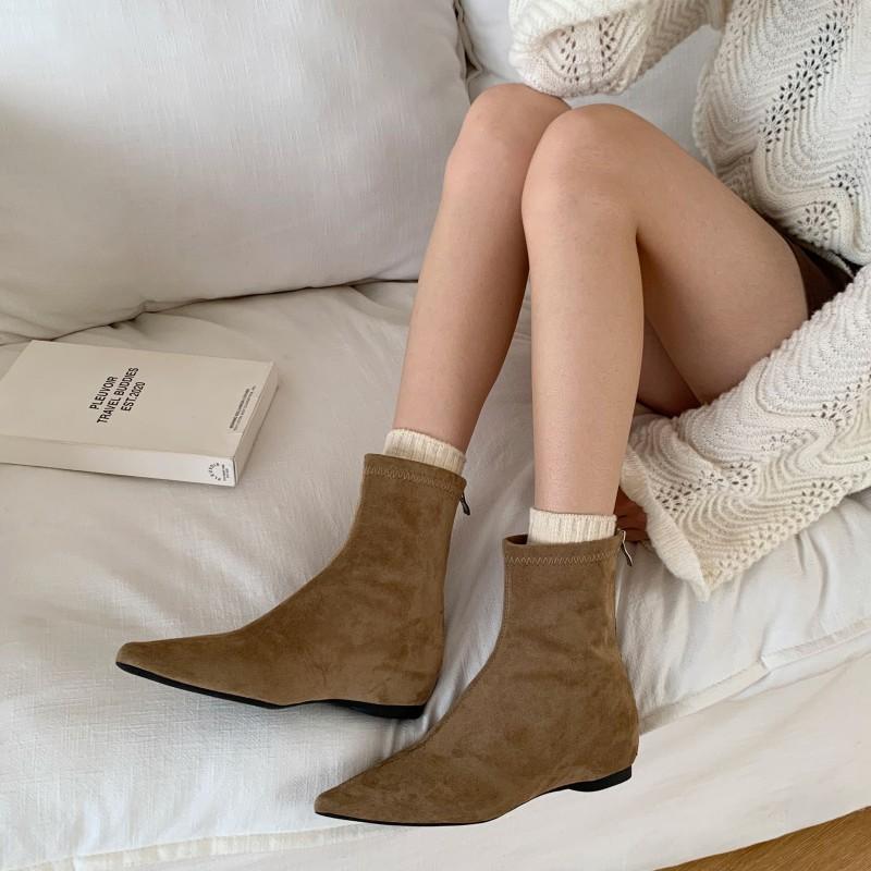 2025 autumn and winter new European and American retro simple matte suede flat socks boots thin boots temperament pointed short boots women