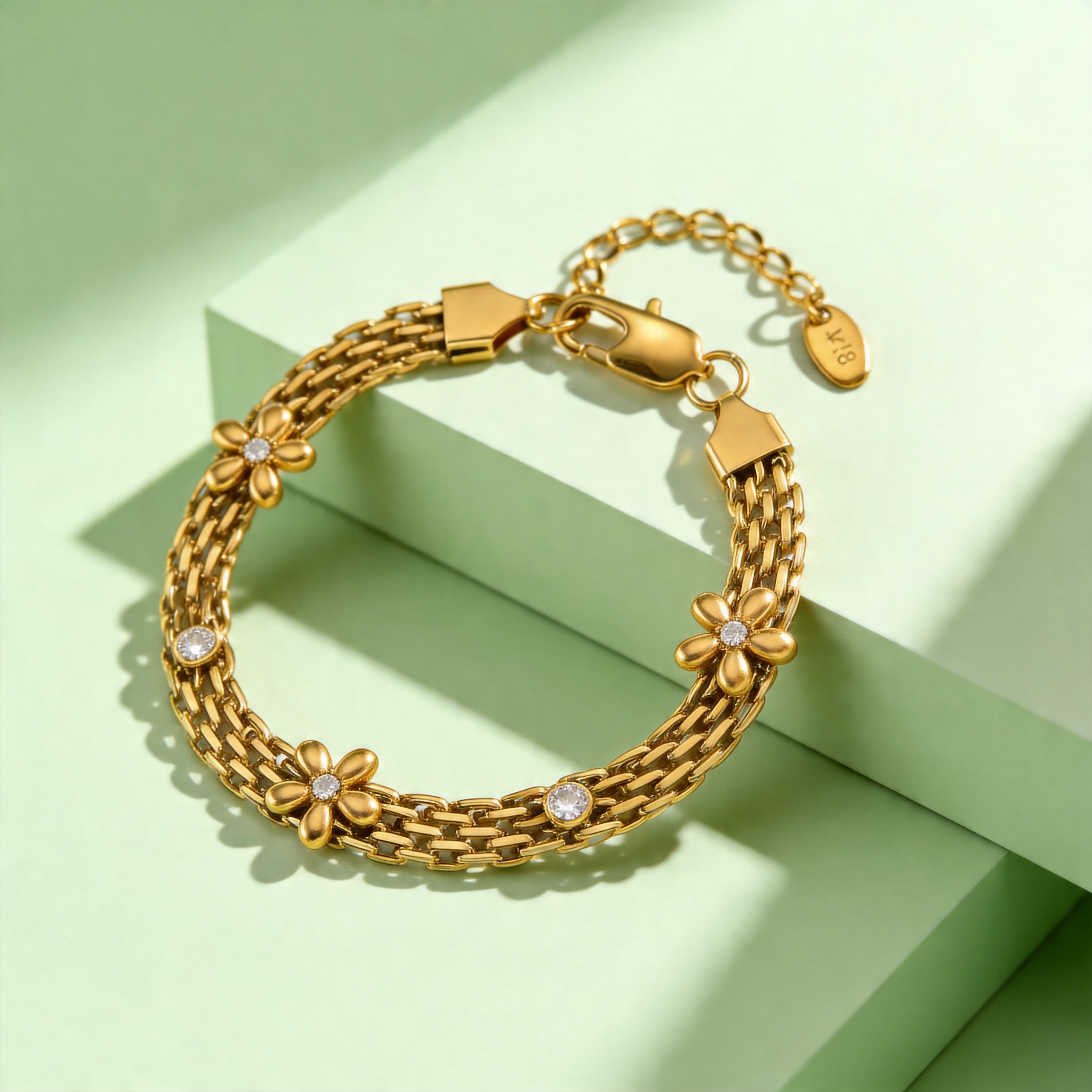 

Luxurious Mesh Strap with Flowers White Zircon Necklace, Gold Color Waterproof Necklaces for Women,Fashion Charm Party Jewelry