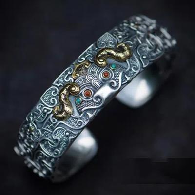 High-End Kuiniu Armband für Herren, Muster mit gierigem Tiergesicht, Silberarmband mit gehörntem Drachen, Retro und kraftvoller neuer Stil