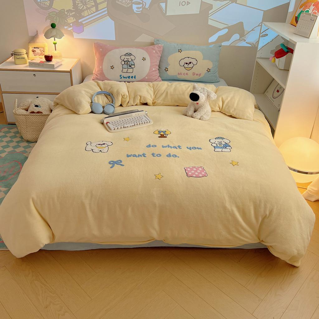 Thickened Milk Fleece Towel Embroidery Four-Piece Set 1.2M Bed Sheet Three-Piece Set, Gingerbread Small