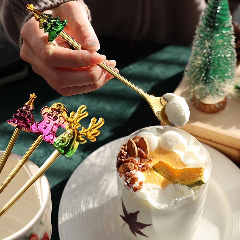 HANYANG juleskjesett julegavebestikk To sett med dessertskjeer og gafler Santa elg dukkeskje