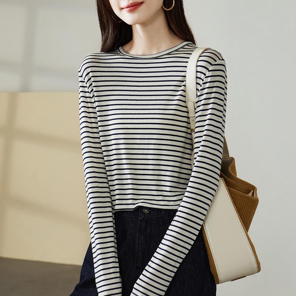 Round neck striped long-sleeved base shirt for women