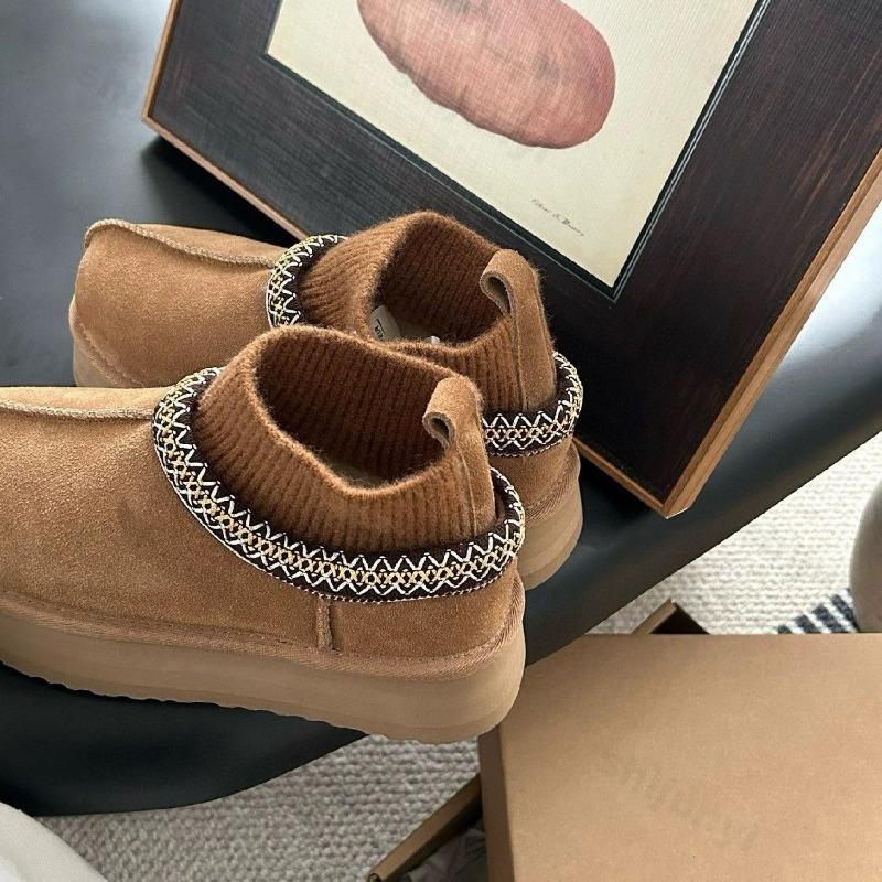 Fashion Women Snow Boots Warm 2025 Winter Knitted Comfortable Non Slip Plush Ankle Boots Platform Round Fashion Short Boots Botas Mujer
