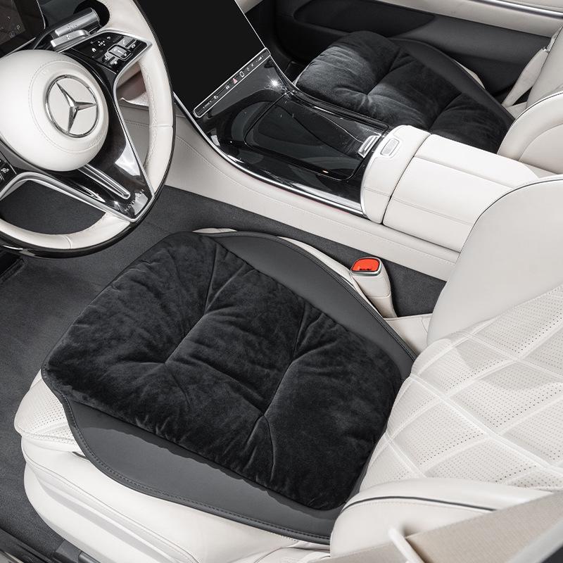 High-End Plush Heated Car Seat Cushion for Autumn and Winter