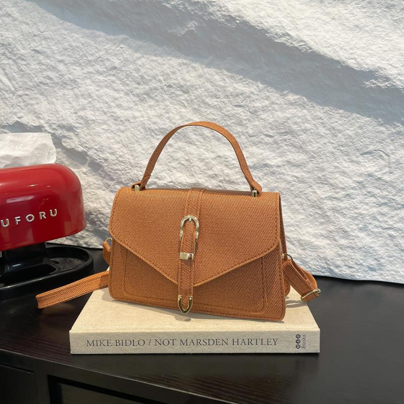 Stylish and simple small bag women's 2025 new trendy summer shoulder women's bag personalized foreign style casual messenger small square bag