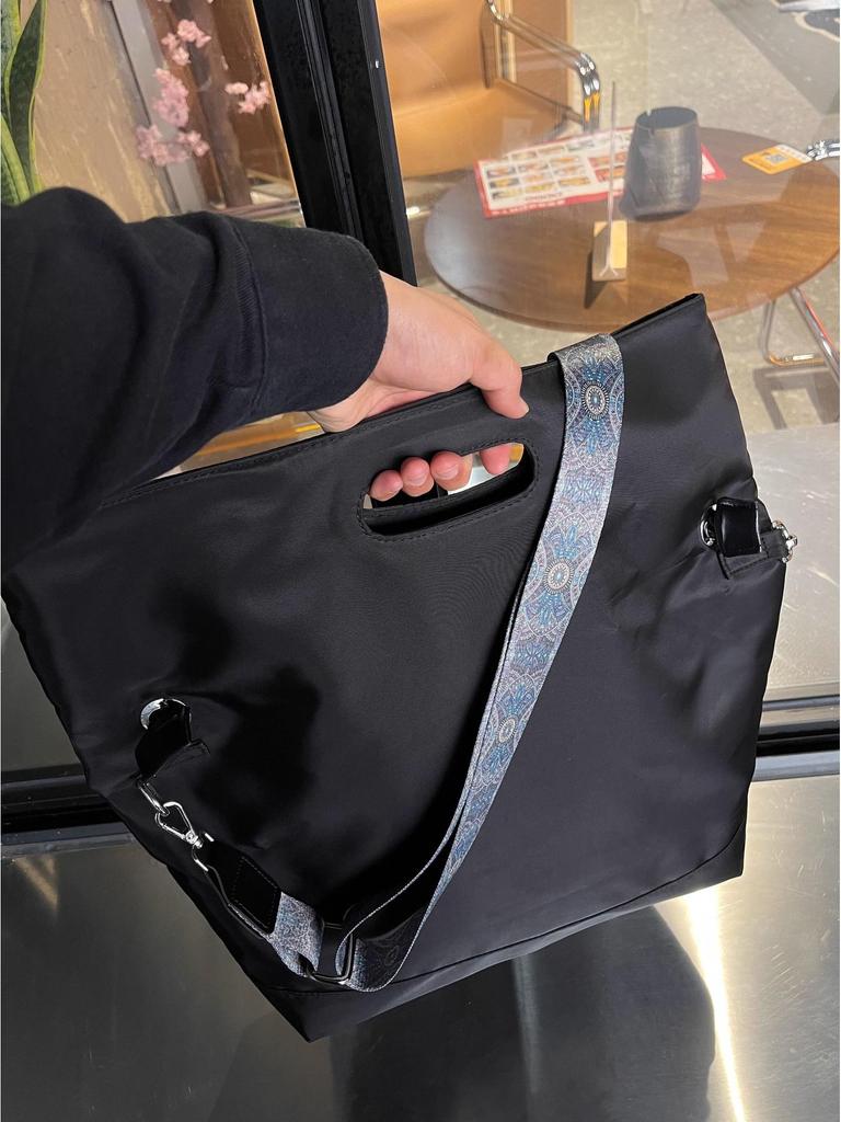 Men's Black High-End Large Capacity Tote & Crossbody Sports Bag