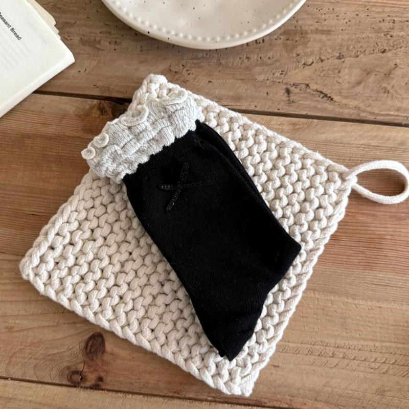 Female Autumn New Product Cake Mouth Roll Edge Bow Collision Color Tube Stack Socks