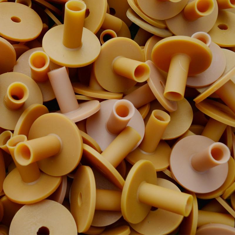 Golf Ball Tee & Hitting Mat with Ball Holder