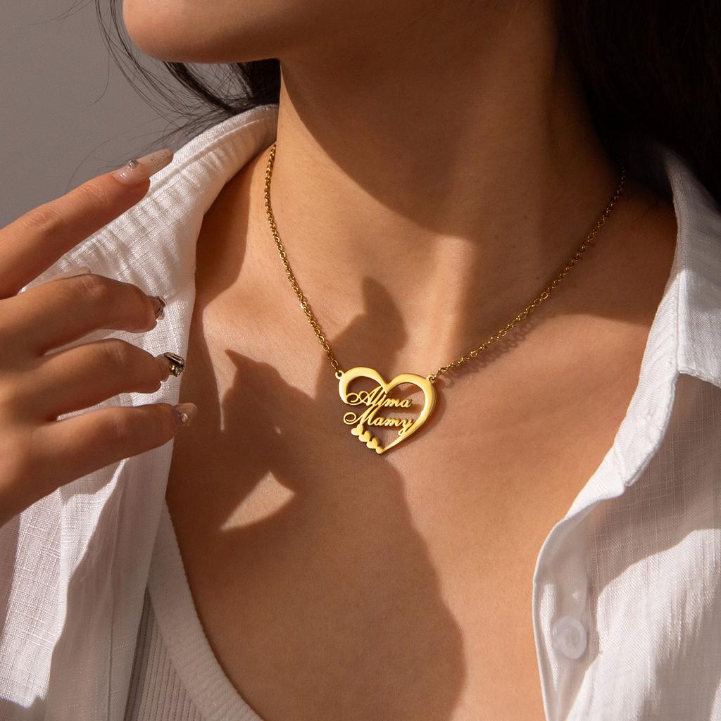 Atoztide Personalized Custom Name Necklace for Women Stainless Steel Heart Brtterfly Letter Choker Chain Pendant Jewelry Gift