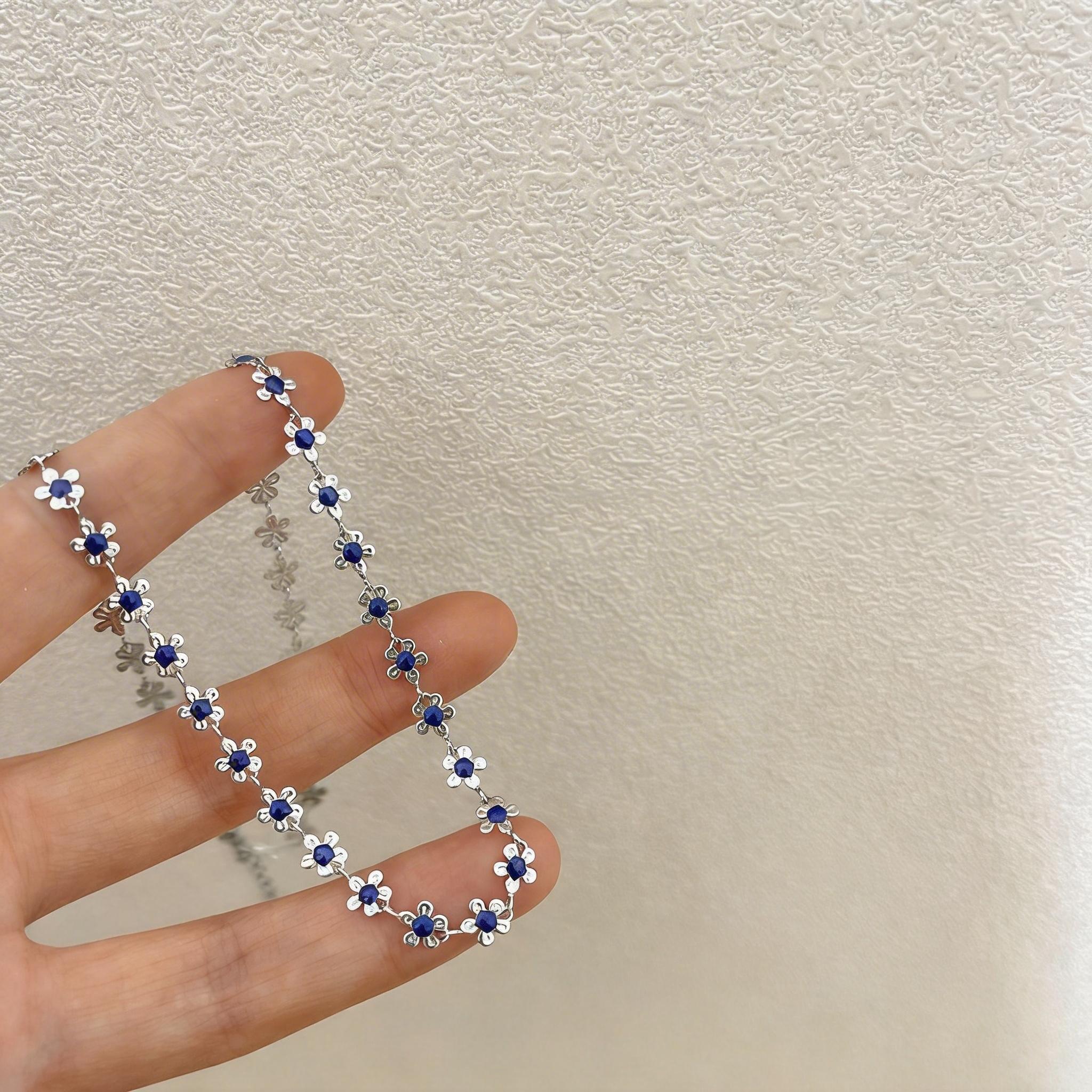 Женский браслет с синими цветами Легкий регулируемый цветочный браслет Браслет с цветами из сплава Визуально эффектный Серебряный браслет с лепестками серебряный